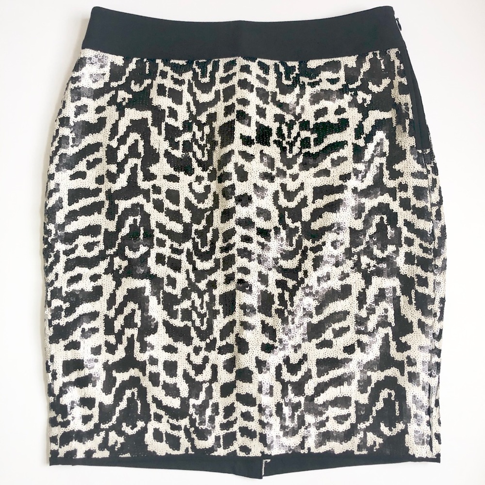 Sequin pencil skirt